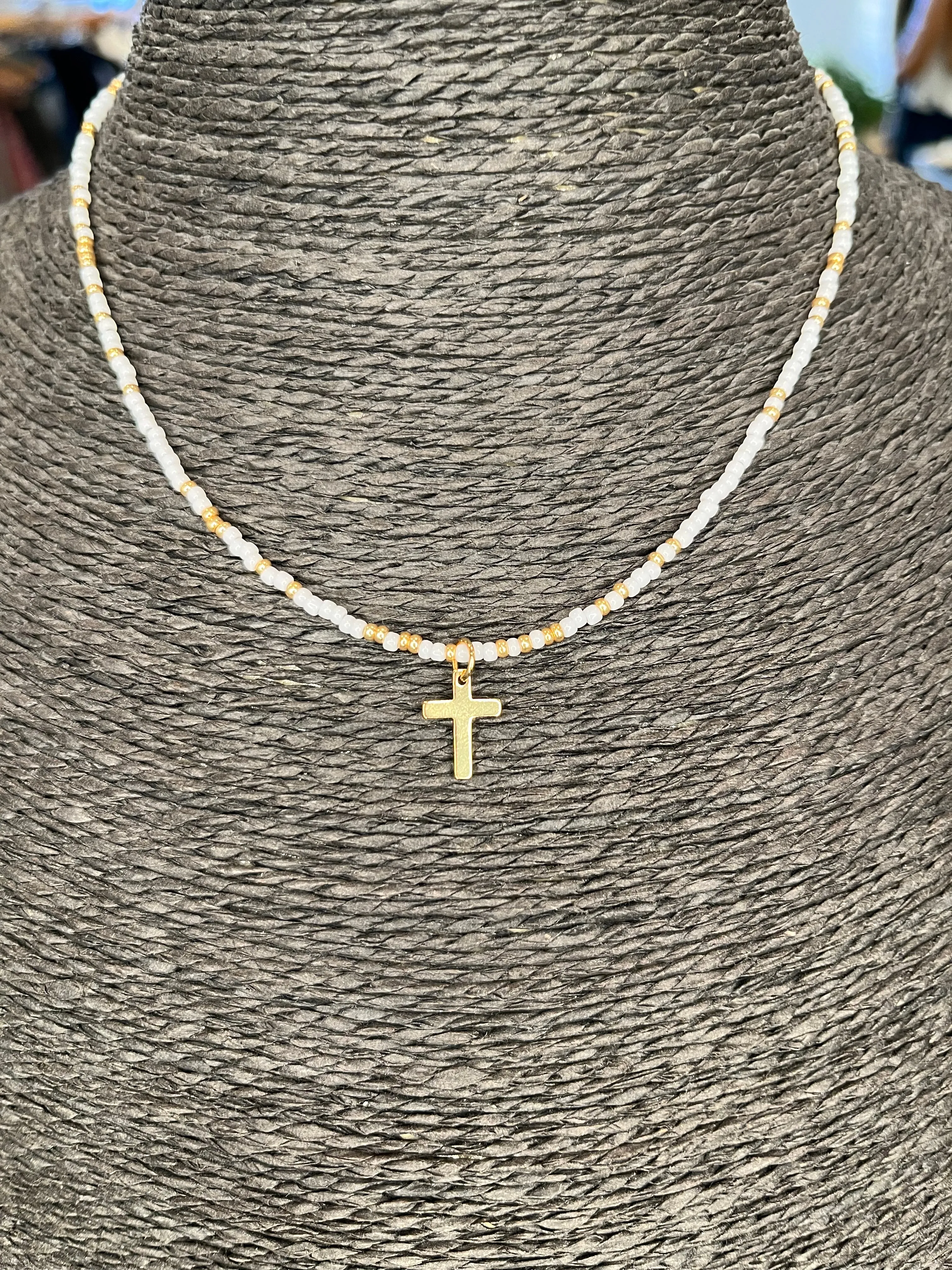 Cross Choker